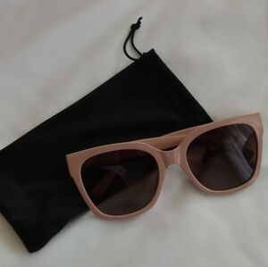 Stylish Women’s Sunglasses - Blush Pink Frame